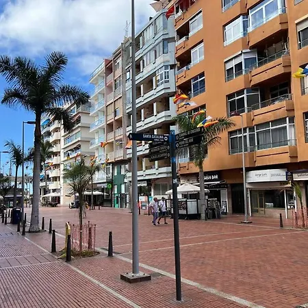 Casa A Dos Pasos De Canteras Las Palmas